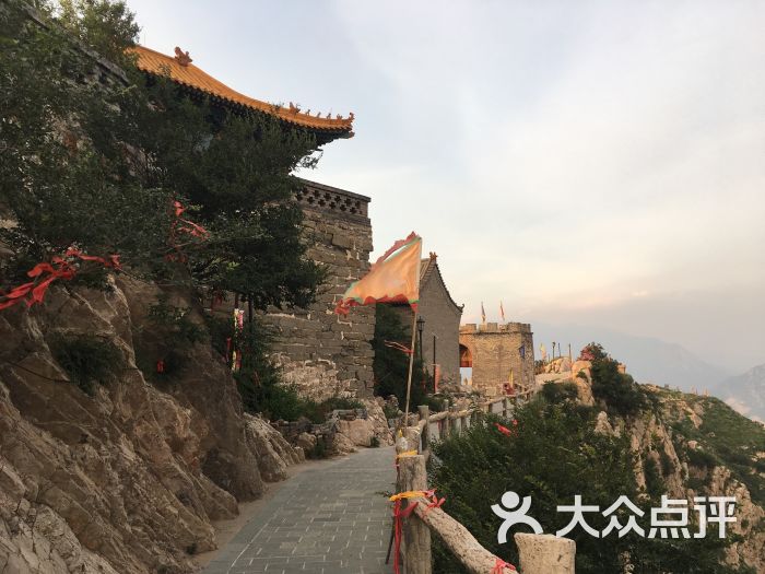 鸡鸣山旅游风景区图片 第1张