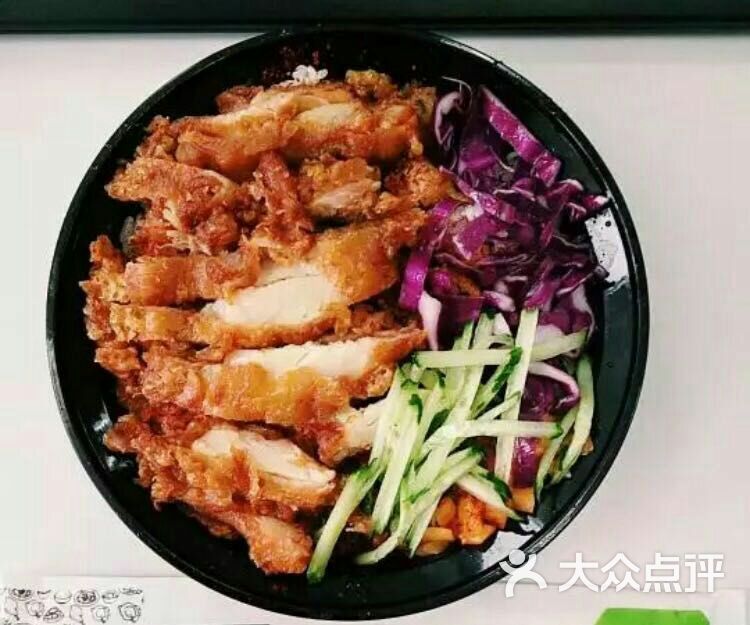 肉多多脆皮鸡烤肉饭