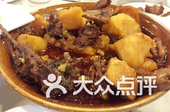 成都市新都四星贸易有限公司附近有什么好吃的