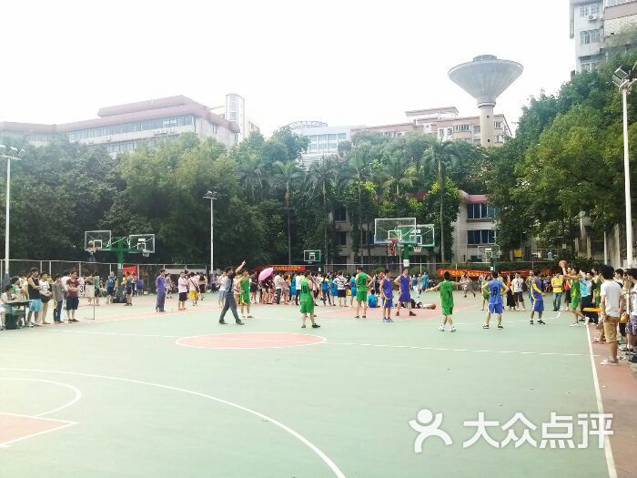 广东第二师范学院篮球场球场图片 - 第3张