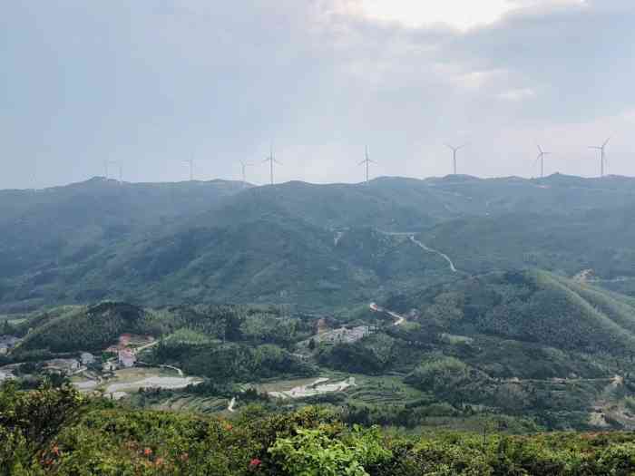 玉华山-"玉华山位于丰城樟树新干三个县市的交界处.