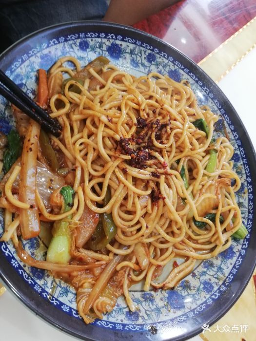 牛肉炒拉面