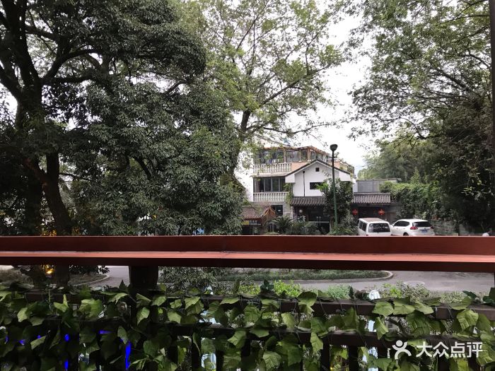 雅谷花园餐厅酒吧