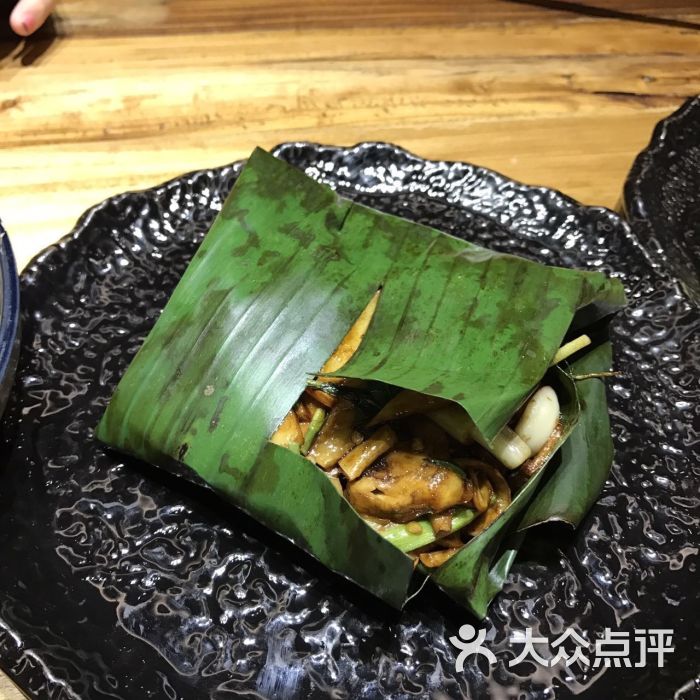 云水姑娘·云南餐厅(腾飞广场店)荷叶包烧杂菌图片 第5799张