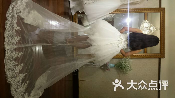 婚纱礼服馆_艺术婚纱馆