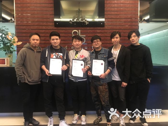 戴柏美发技术进修图片 - 第1张