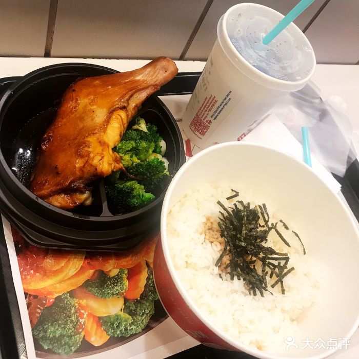 肯德基(金聚店)海苔岩烧大鸡腿饭图片 第1张