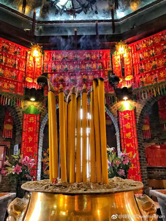 莲花宫-"大坑莲花宫是香港一所观音庙宇,位于香港岛.
