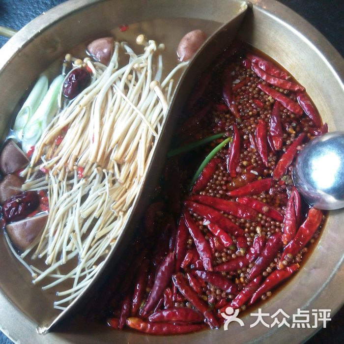 水八块饕餮老火锅