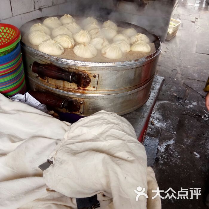 大梁包子馆