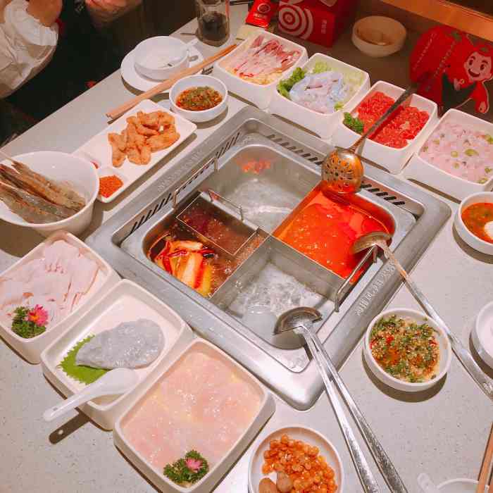 海底捞(汕头群光广场店)
