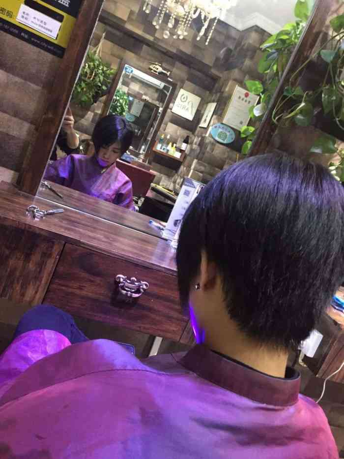 木兮造型·美甲美睫-"【项目】剪发天街小雨润如酥,草色遥看近.