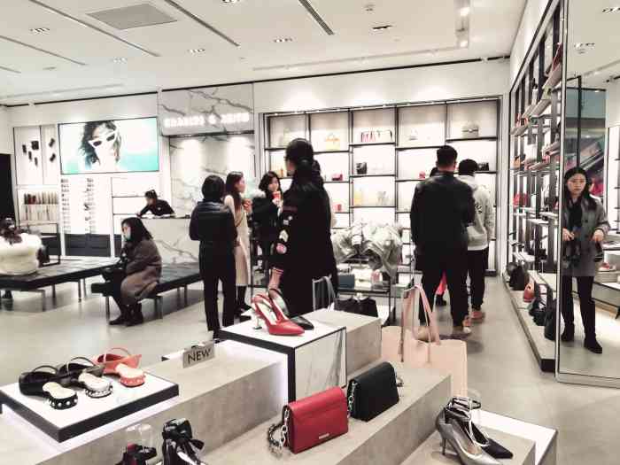 小ck(万象汇店)-"门店环境:在万象汇1楼,在他家买过.