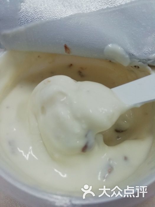 乐纯朗姆味红提酸奶