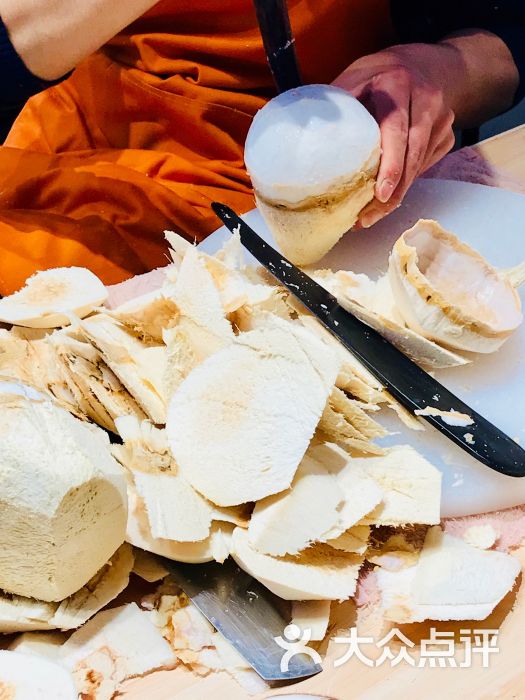 椰子下个蛋:抖音上的网红店,跟女朋友到上海.上