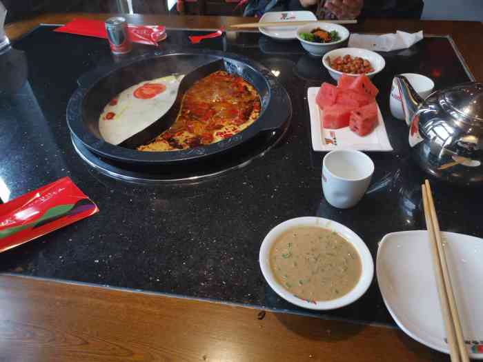 渝香居重庆火锅(包头店)-"【位置】市府西路与钢铁大街交叉口南,路西.