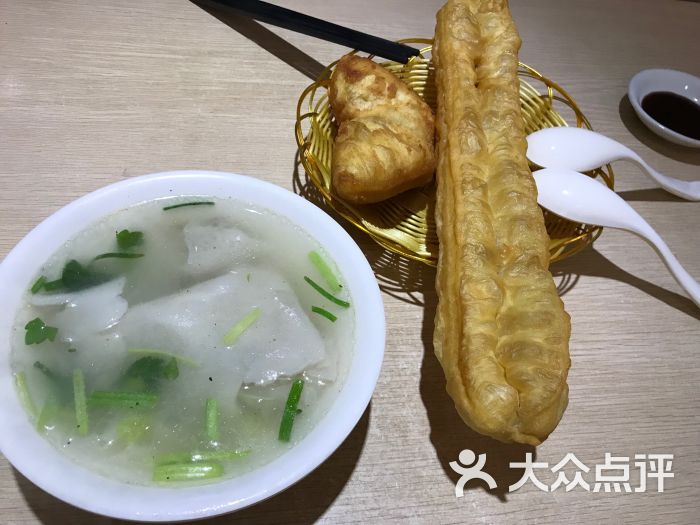 美味锅边油条图片 第2张