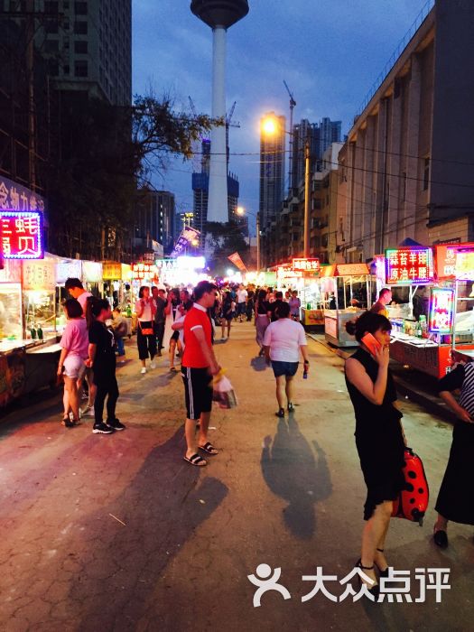 彩电塔夜市-图片-沈阳周边游-大众点评网