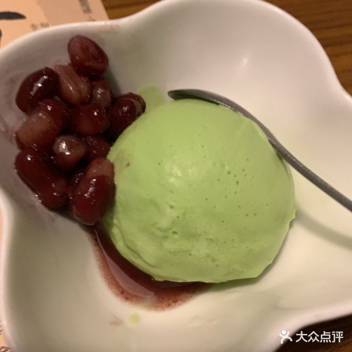 抹茶红豆冰淇淋