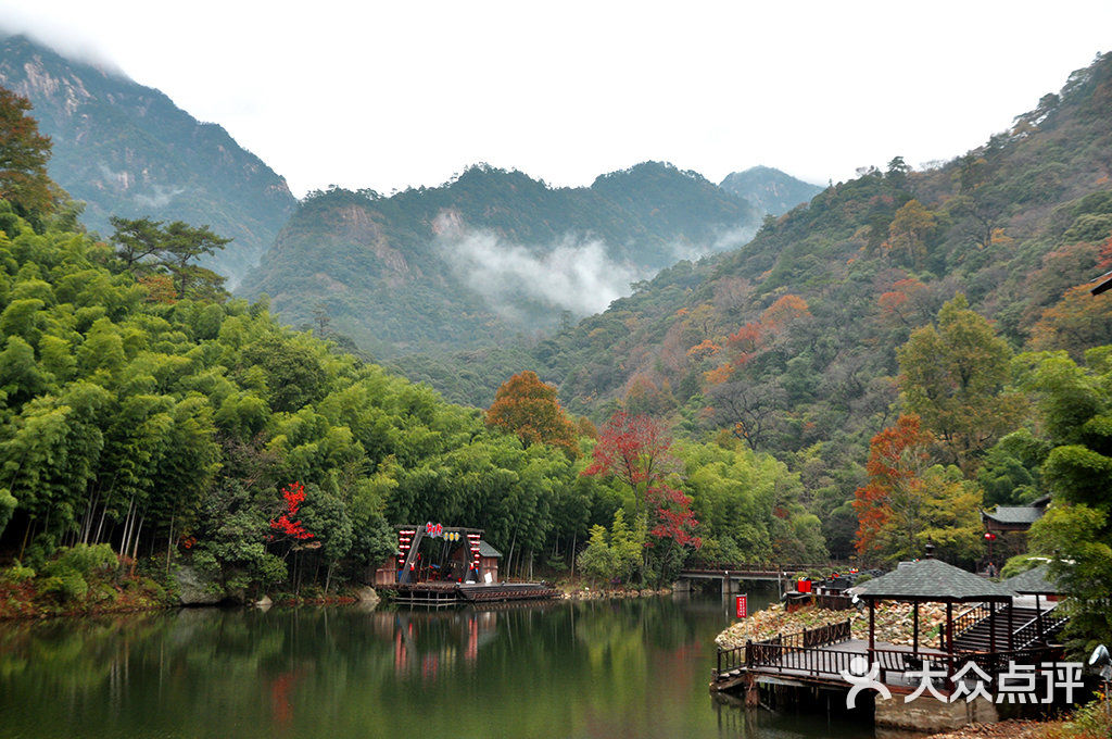 祁门牯牛降风景区牯牛降秋景图片-北京自然风光-大众