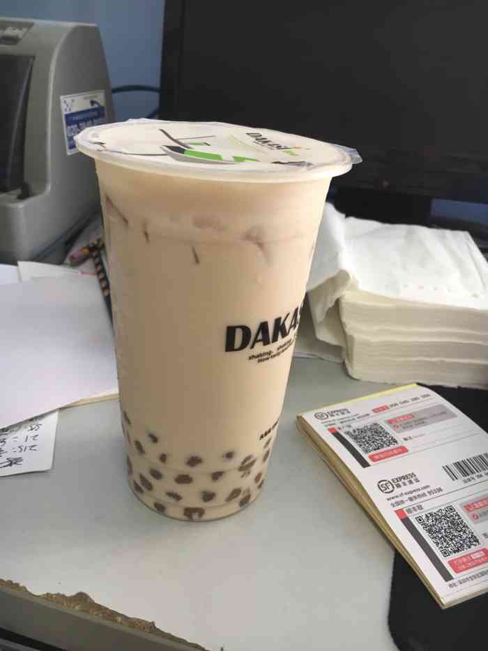 打分    /人 奶茶不错,就是为什么一次必须下两杯白外卖