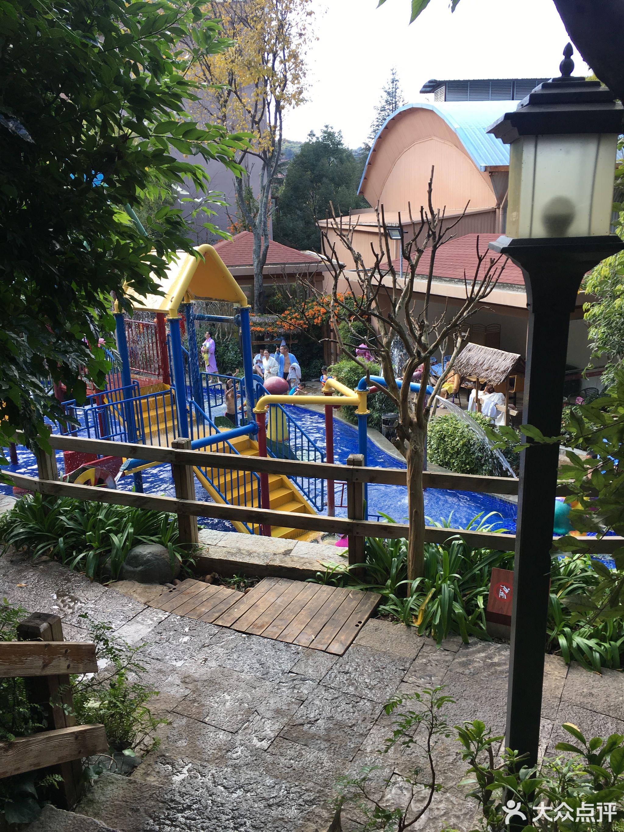 0871-68856877 地址:云南省昆明市富民县大营镇完家村明熙苑度假山庄