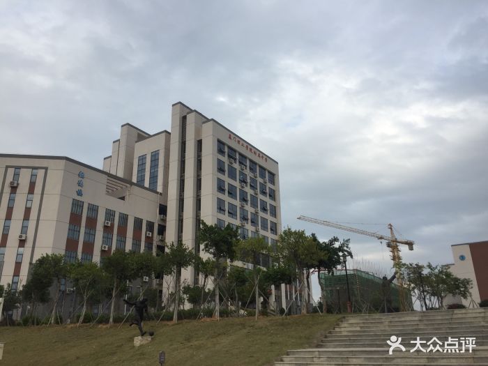 厦门理工学院附属中学(后溪校区)图片 第2张