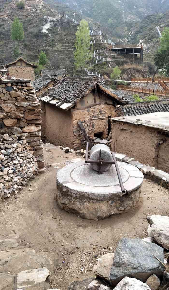 大汖古村生态旅游区-"大汖村!位于山西省盂县梁家寨乡