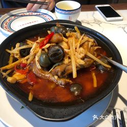 田螺鸭爪煲