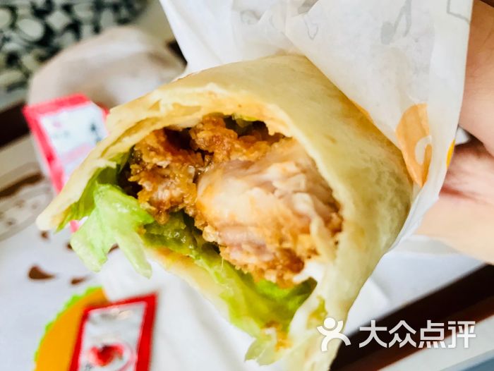 华莱士(秀沿店)辣味鸡肉卷图片 - 第2张