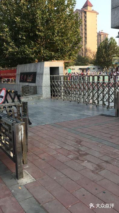 良乡小学图片