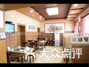 附近哪有婚纱摄影店_附近婚纱摄影店(3)