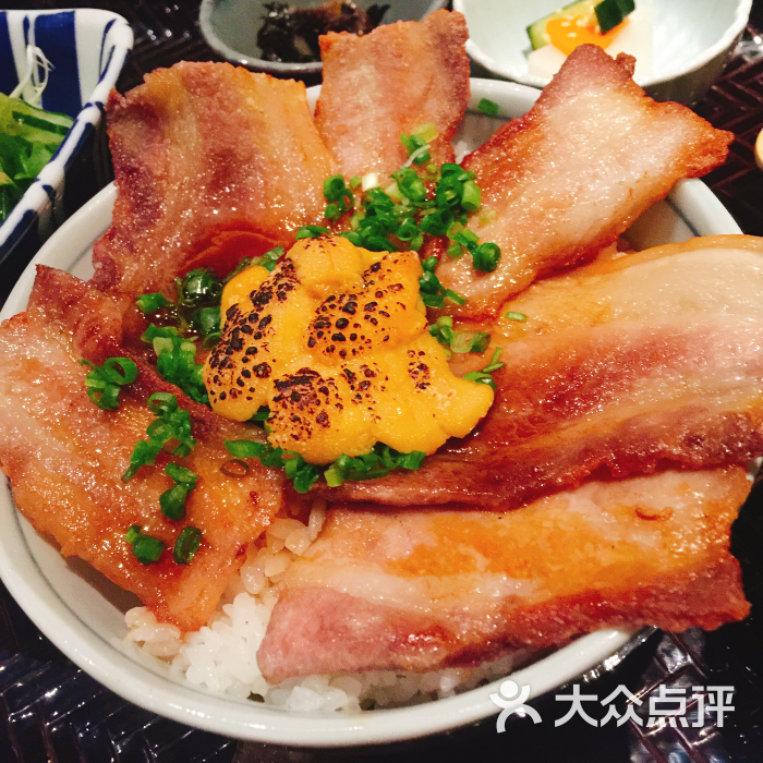 海胆烤猪肉饭