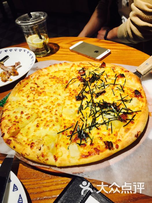 乐凯撒比萨(正大广场店)-金枕榴莲双拼比萨图片