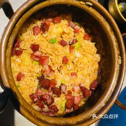 铜锅土豆焖饭