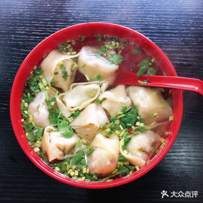 千里香馄饨王荠菜鲜肉馄饨图片