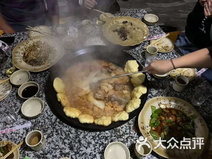 亚布力雪胖子特色美食餐厅图片 - 第1张