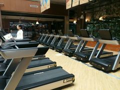 加州铁管健身中心