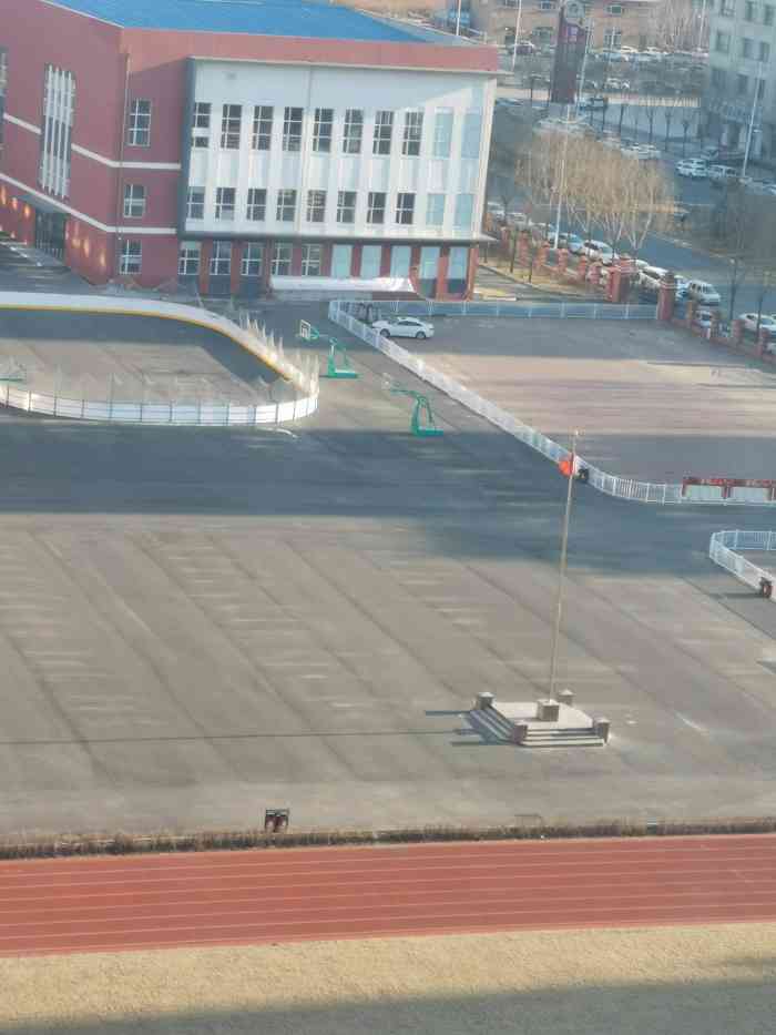 哈尔滨市铁岭小学-"铁岭小学是哈尔滨著名的重点小学