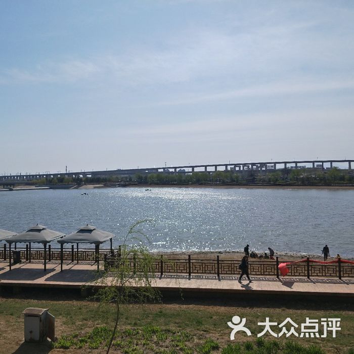 晓月湖公园