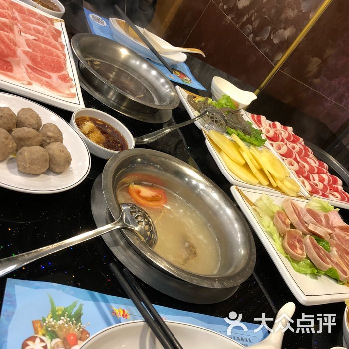 江南汇美食广场