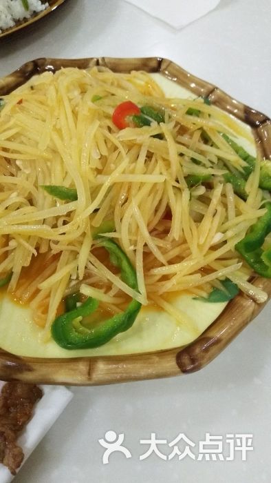 中华牛肉面青椒土豆丝图片 - 第1张