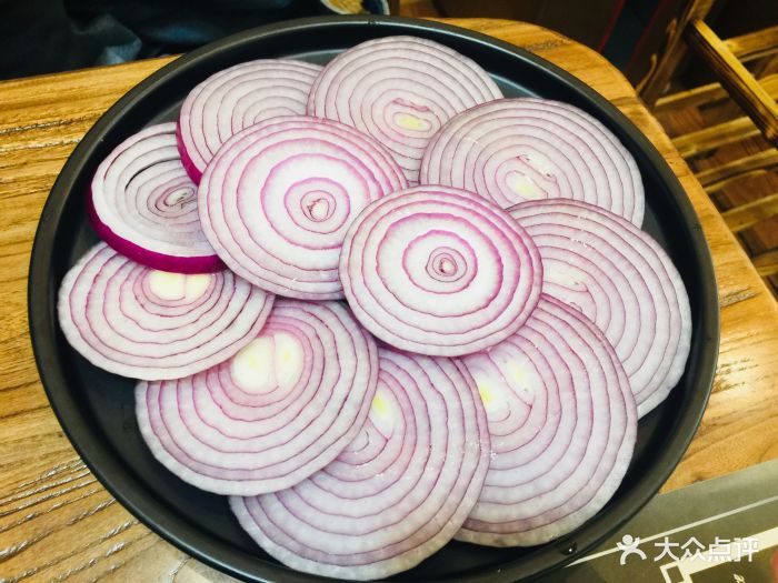 九田家黑牛烤肉料理洋葱图片