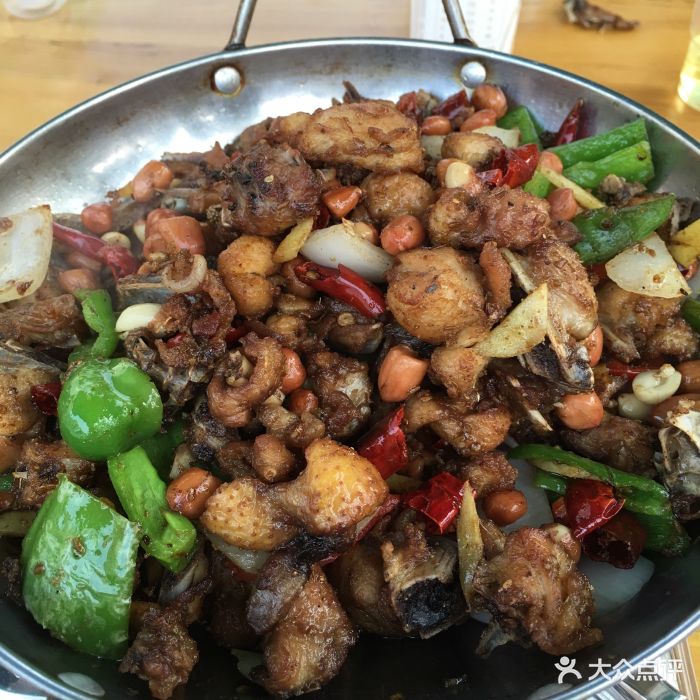 北湖柴锅灶干锅童子鸡图片