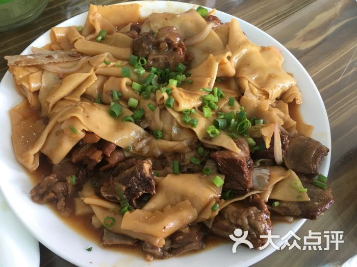 国辉胡羊焖饼敦煌店