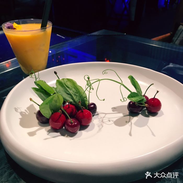 大董(工体店)-樱桃鹅肝-菜-樱桃鹅肝图片-北京美食