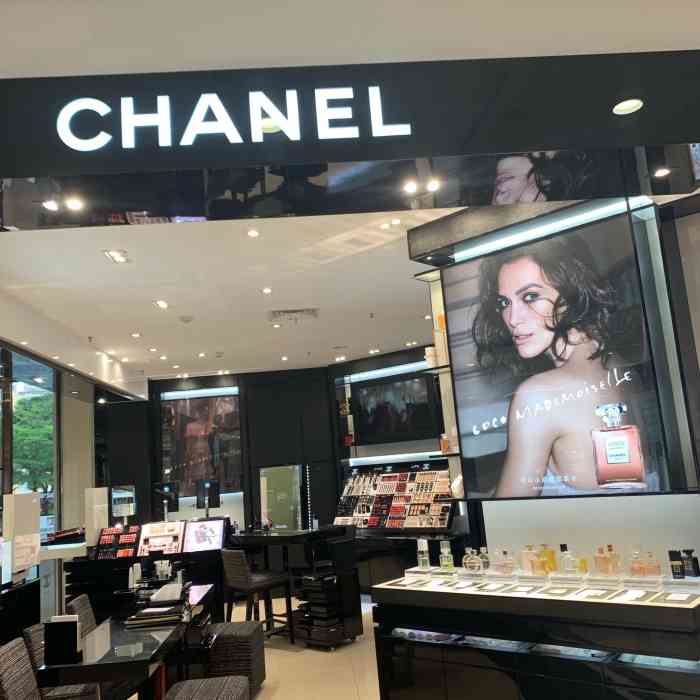 chanel(王府井百货店)-"香奈儿的护肤品和香水都有一.