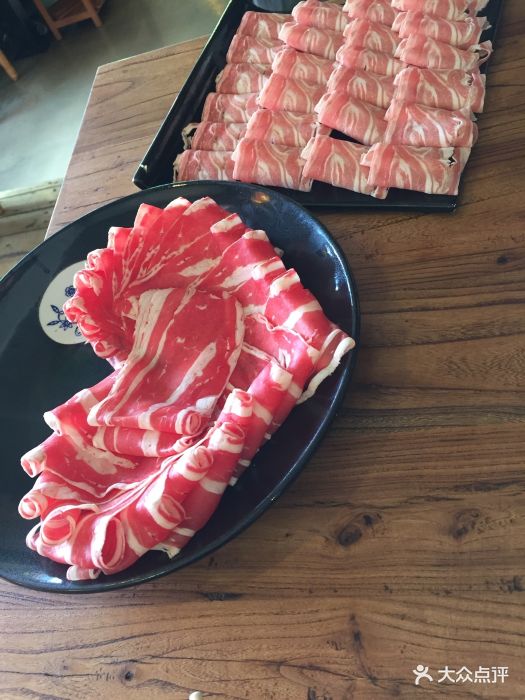 食品爱心,新西兰肥牛羊肉v食品碳水化合物的中图片