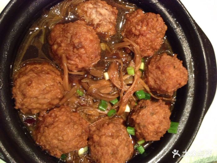 人全到饭店(南秀村店)黄花菜烧肉圆图片 - 第1张