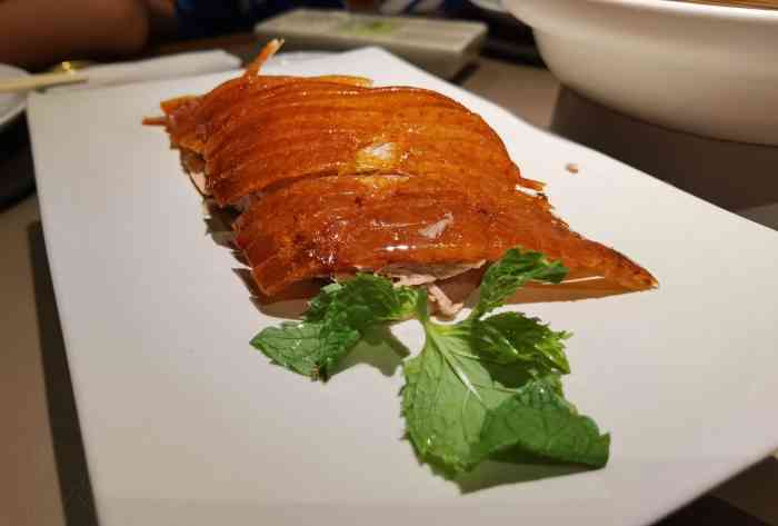 全鸭季henna(西城红场店"环境确实不错,工业风和时尚感强烈冲击,很.